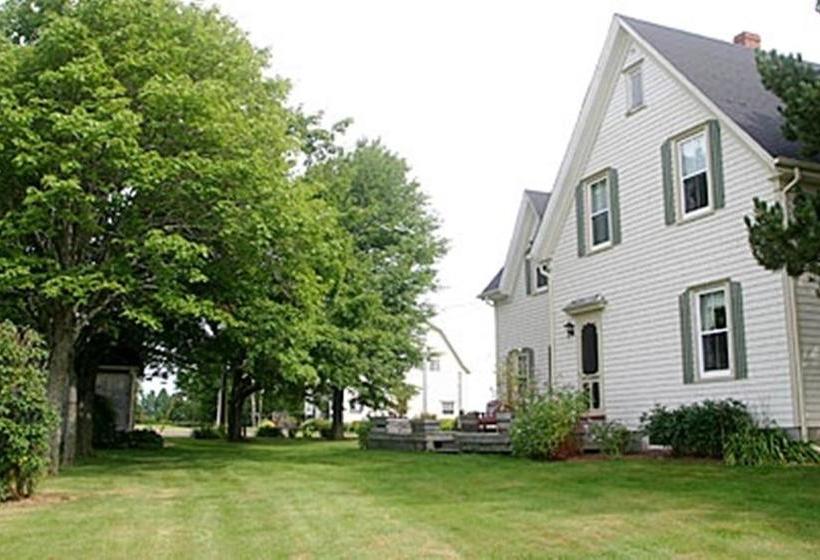 A Country Home B&b | Charlottetown | Prince Edward Island | Canada 4