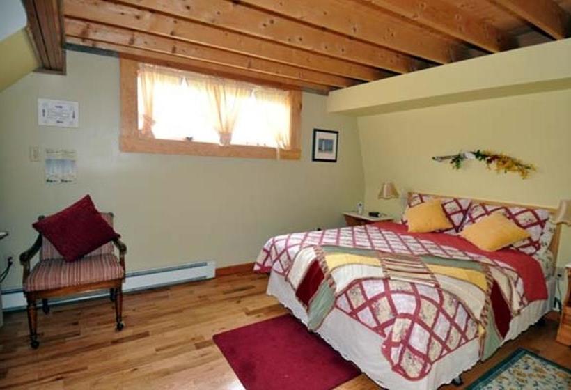 A Country Home B&b | Charlottetown | Prince Edward Island | Canada 8