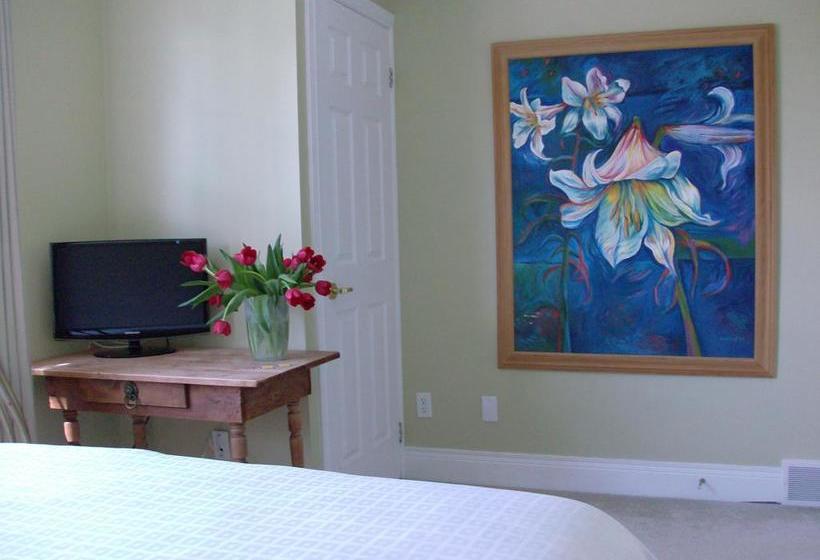 Rosa S Bed And Breakfast | Kingston | Ontario | Canada 7