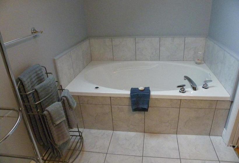 The Colonel S In Bed And Breakfast | Fredericton | New Brunswick | Canada 6