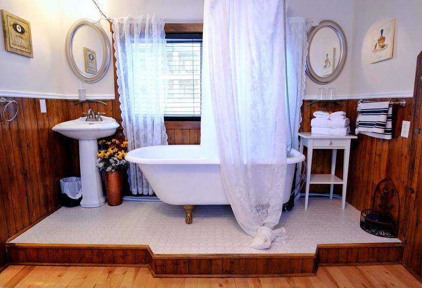 Bed and Breakfast Auberge Racine | Saguenay | Quebec | Canada 15