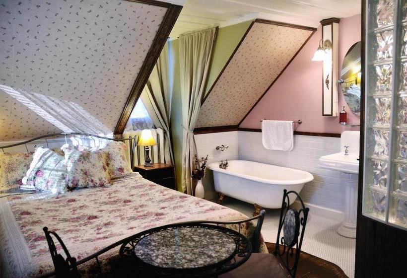 Bed and Breakfast Auberge Racine | Saguenay | Quebec | Canada 4