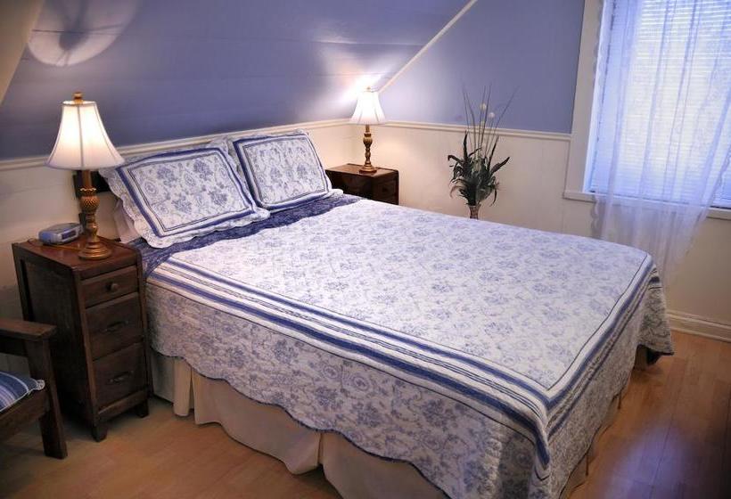 Bed and Breakfast Auberge Racine | Saguenay | Quebec | Canada 8