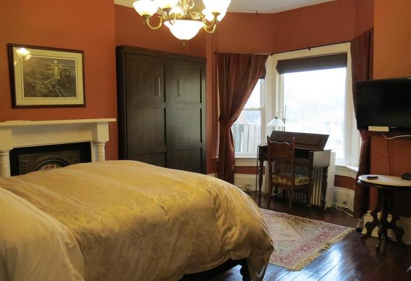 Bed and Breakfast The Roses Heritage Inn | St. John'S | Newfoundland and Labrador | Canada 1