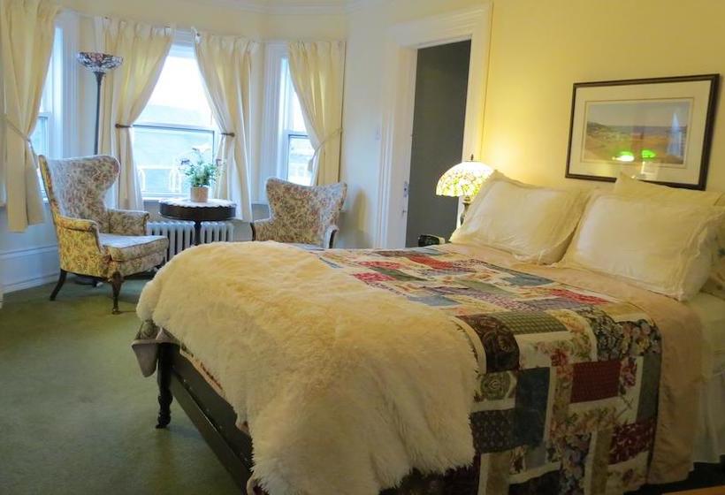 Bed and Breakfast The Roses Heritage Inn | St. John'S | Newfoundland and Labrador | Canada 12
