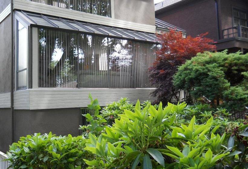 Vancouver Dunbar Bed And Breakfast | Vancouver | British Columbia | Canada 13