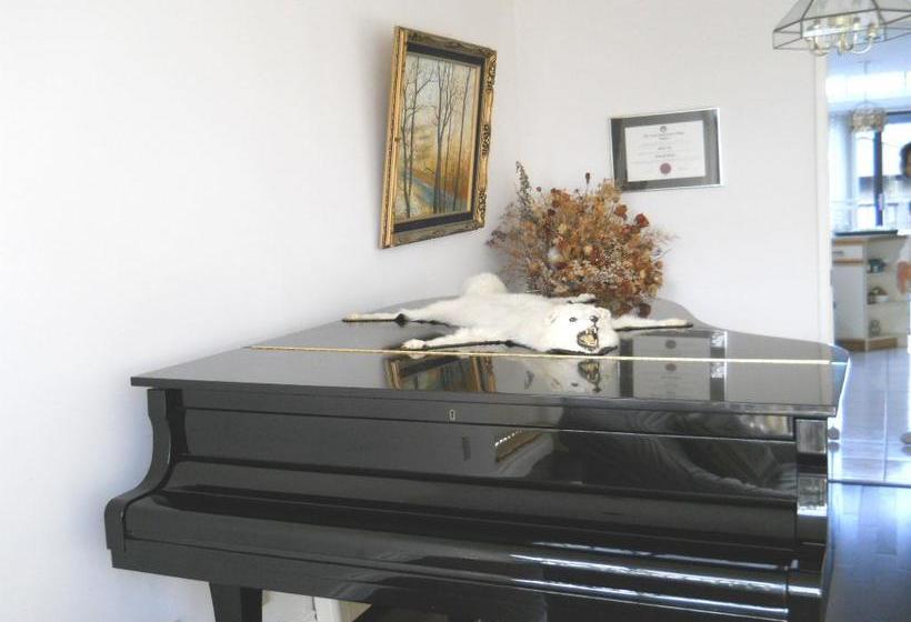 Vancouver Dunbar Bed And Breakfast | Vancouver | British Columbia | Canada 15