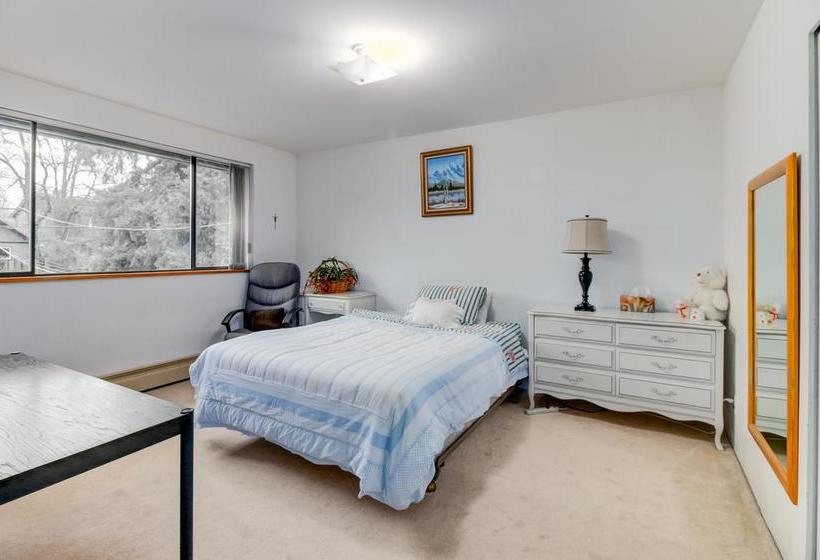 Vancouver Dunbar Bed And Breakfast | Vancouver | British Columbia | Canada 3