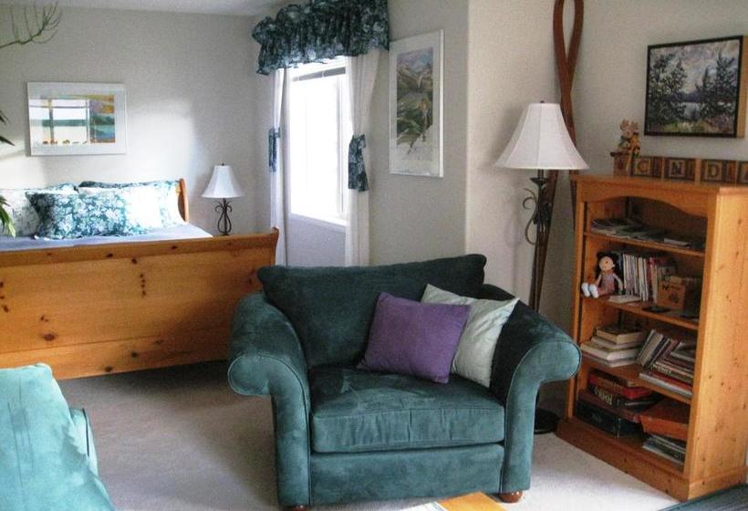 Avens Renaissance B&b | Canmore | Alberta | Canada 10