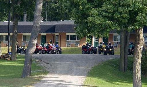 Jocko S Beach Resort & Motel | Calabogie | Ontario | Canada 3