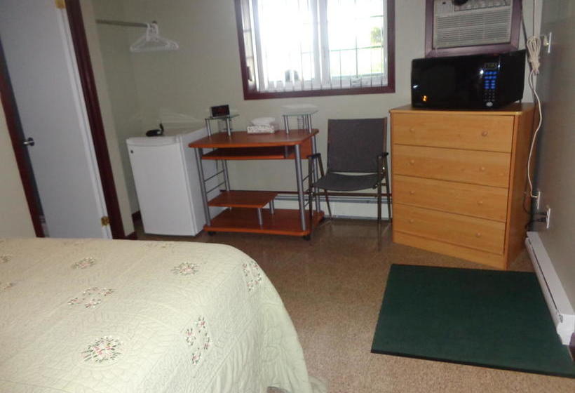 Happy Motel | Edmundston | New Brunswick | Canada 13