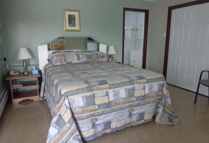 Happy Motel | Edmundston | New Brunswick | Canada 2