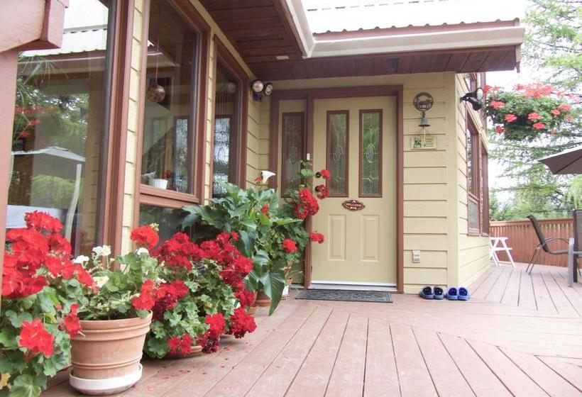 End Of The Road Bed And Breakfast | Cranbrook | British Columbia | Canada 3