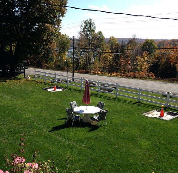 Lakeview Motel | Haliburton | Ontario | Canada 17