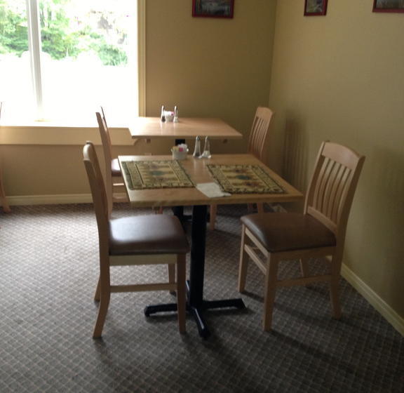 Lakeview Motel | Haliburton | Ontario | Canada 19