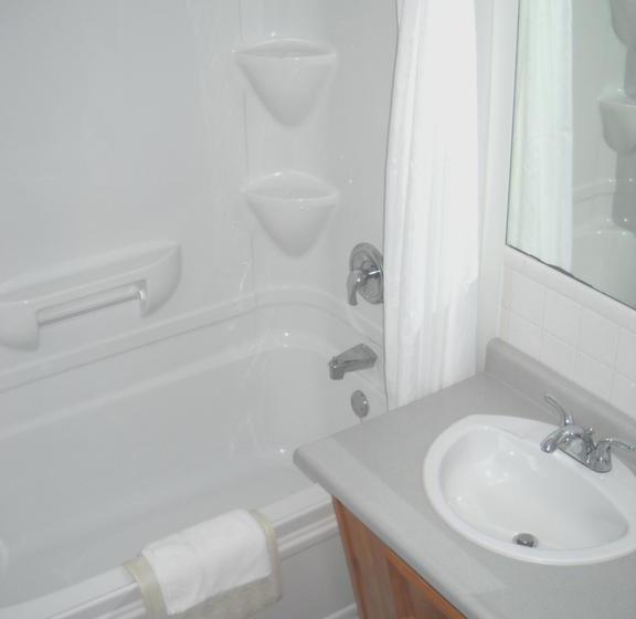 Lakeview Motel | Haliburton | Ontario | Canada 5