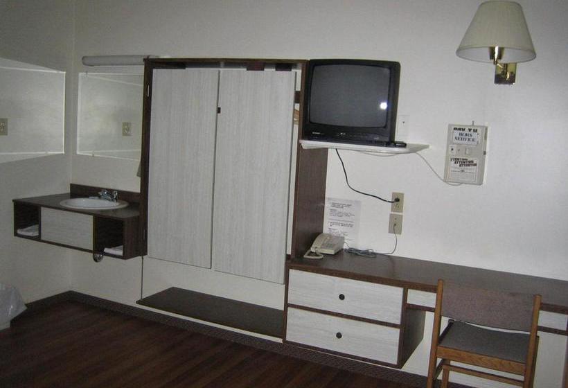 Motel Manic 2000 | Baie Comeau | Quebec | Canada 3