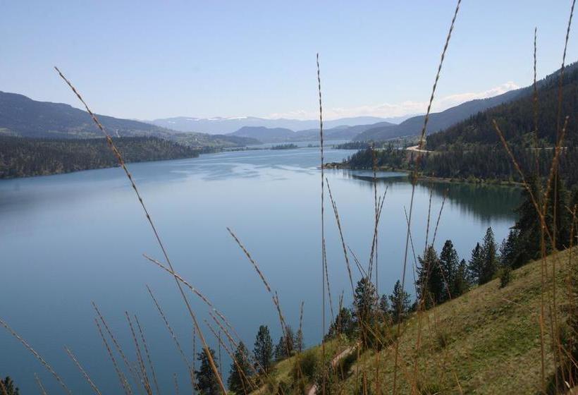 Quails Quest Bed & Breakfast | West Kelowna | British Columbia | Canada 10