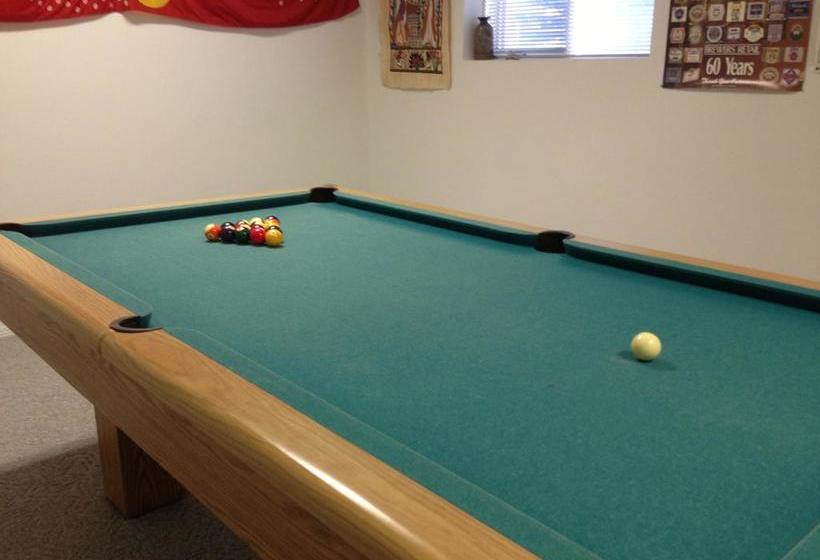 B&b On Signal Hill | Calgary | Alberta | Canada 11