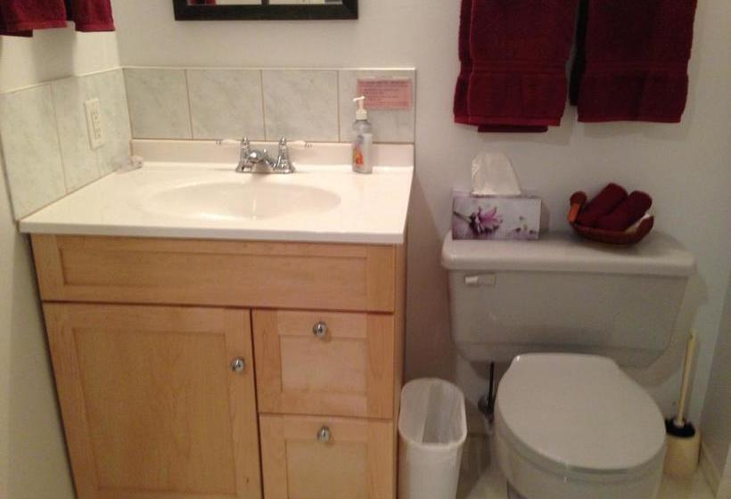 B&b On Signal Hill | Calgary | Alberta | Canada 14