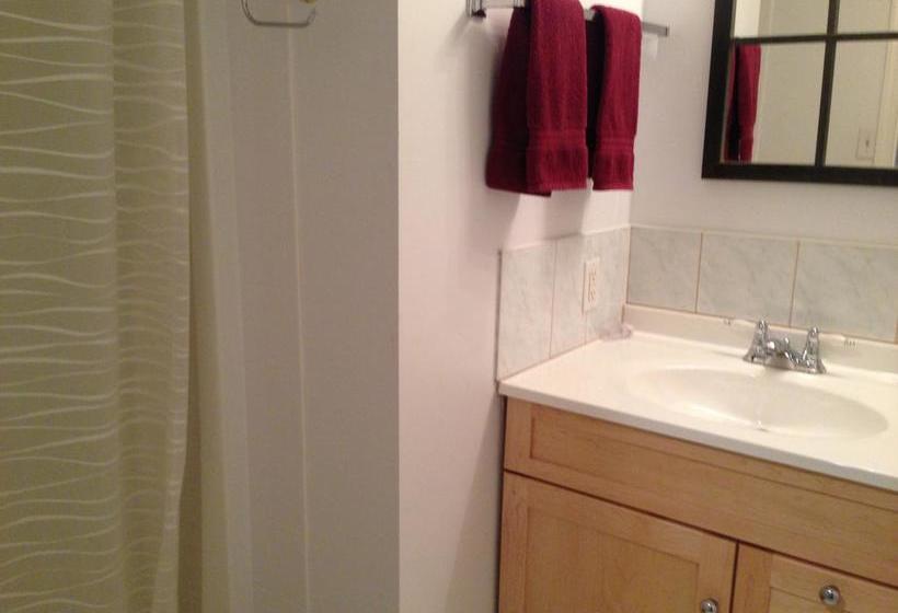 B&b On Signal Hill | Calgary | Alberta | Canada 15