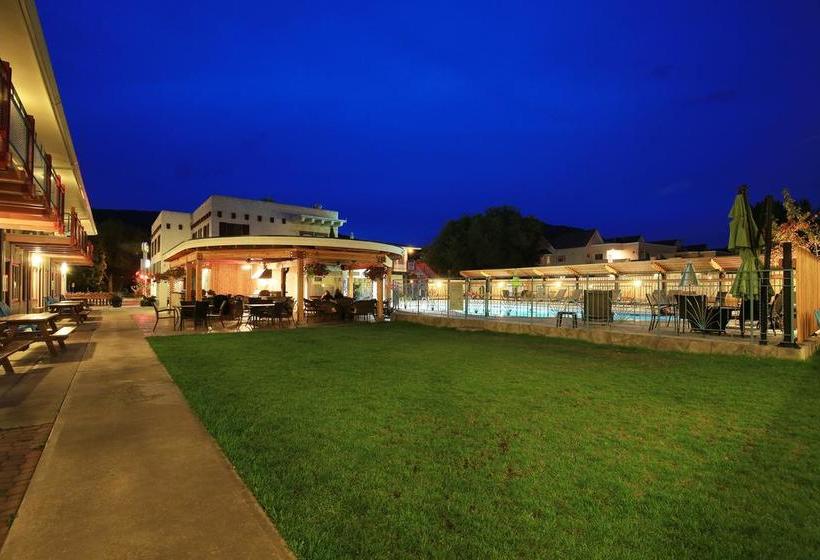 Bowmont Motel | Penticton | British Columbia | Canada 19