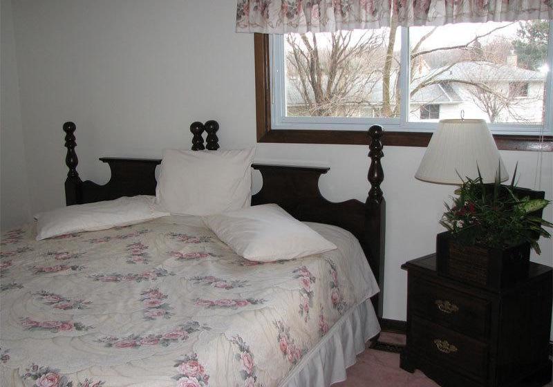 A Pillow And Toast B&b | Niagara on the Lake | Ontario | Canada 6