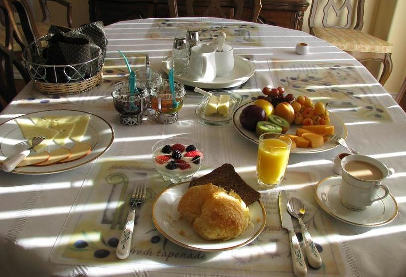 House Victoria Bed & Breakfast | Penticton | British Columbia | Canada 8