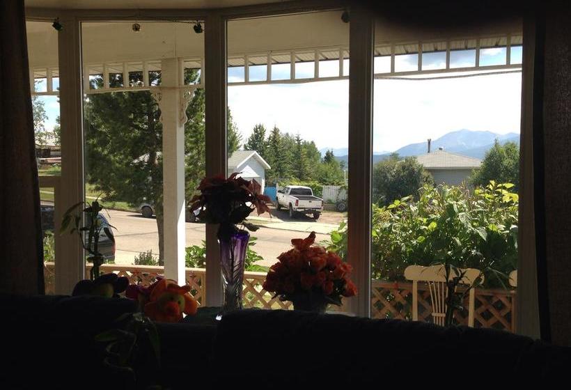 Hd View Bed And Breakfast | Grande Cache | Alberta | Canada 10