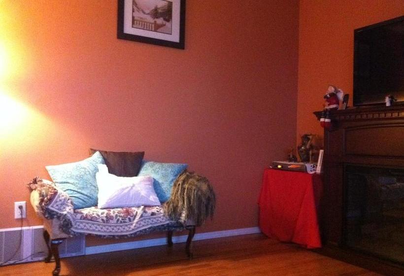 Hd View Bed And Breakfast | Grande Cache | Alberta | Canada 13