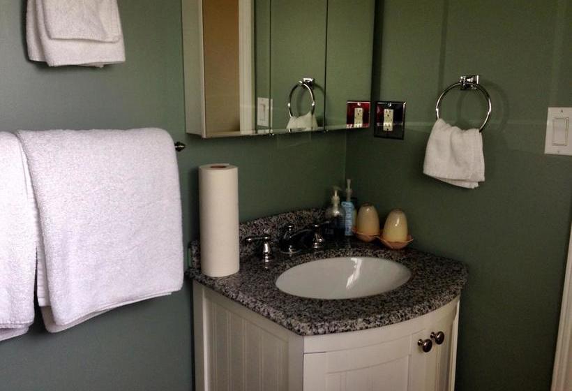 Hd View Bed And Breakfast | Grande Cache | Alberta | Canada 20