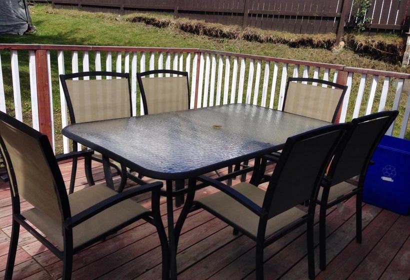 Hd View Bed And Breakfast | Grande Cache | Alberta | Canada 7