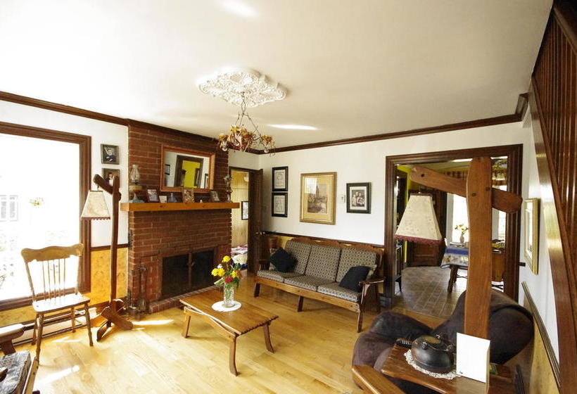 Bed and Breakfast Maison Trudel Gite | Herouxville | Quebec | Canada 2