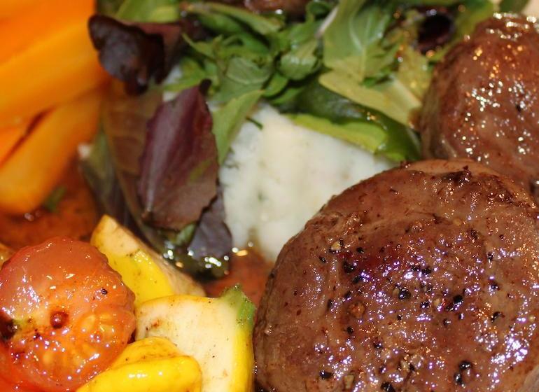 Warn House Bed And Breakfast | Summerside | Prince Edward Island | Canada 17