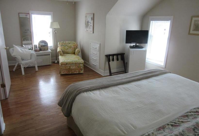 Carbonnel Bed And Breakfast | Niagara on the Lake | Ontario | Canada 8