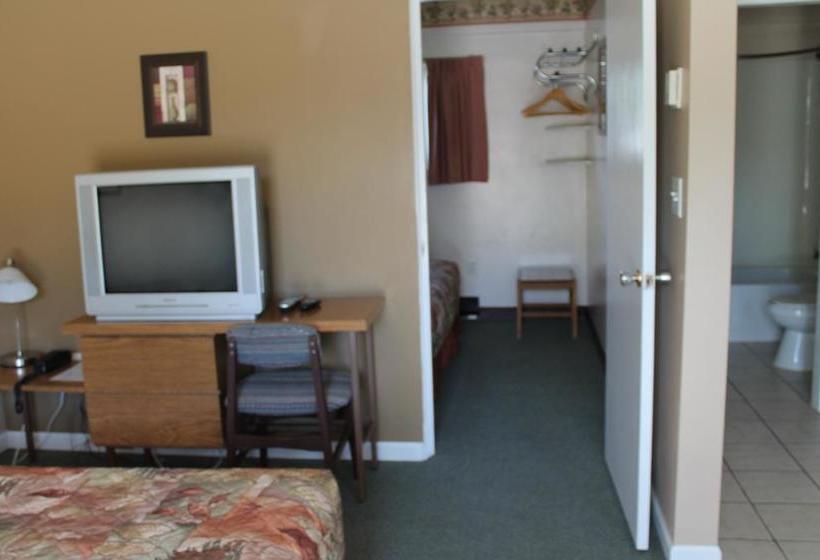 Paradise Motel | Sicamous | British Columbia | Canada 11