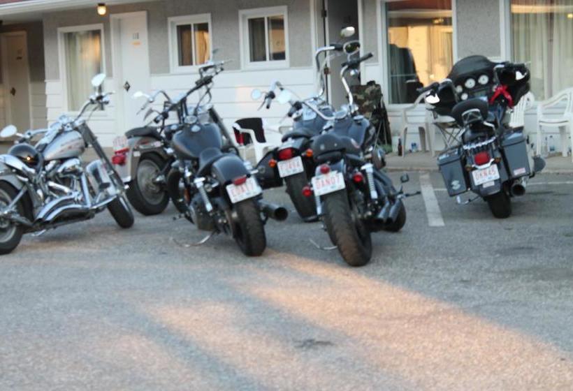 Paradise Motel | Sicamous | British Columbia | Canada 20