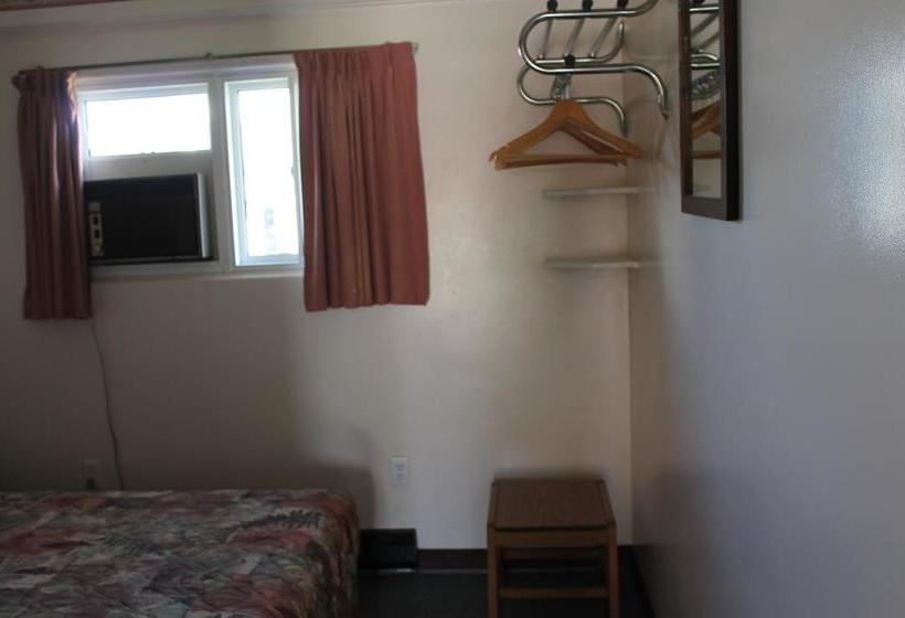 Paradise Motel | Sicamous | British Columbia | Canada 9