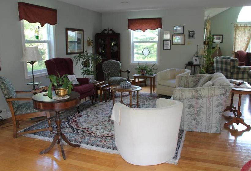 Tulips And Thistle B&b | Truro | Nova Scotia | Canada 1