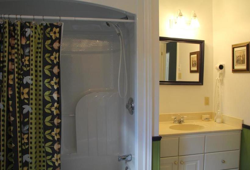 Tulips And Thistle B&b | Truro | Nova Scotia | Canada 18