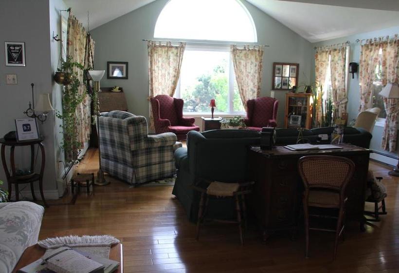 Tulips And Thistle B&b | Truro | Nova Scotia | Canada 2