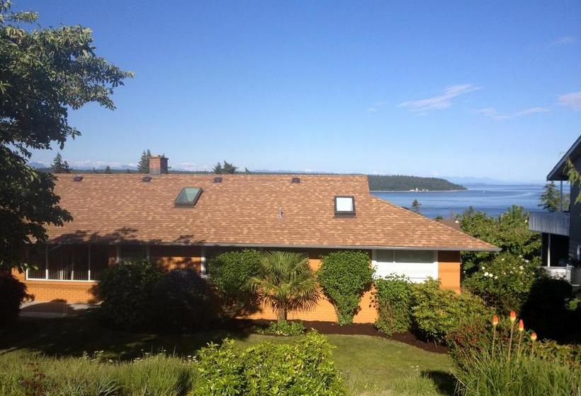 Hidden Harbour Vacation Rental And B&b | Campbell River | British Columbia | Canada 1