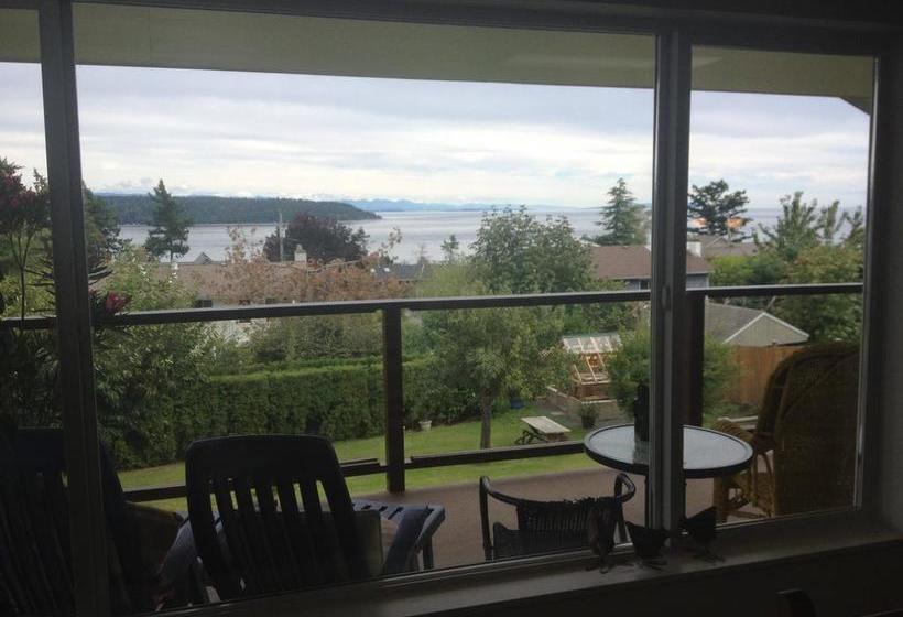 Hidden Harbour Vacation Rental And B&b | Campbell River | British Columbia | Canada 8