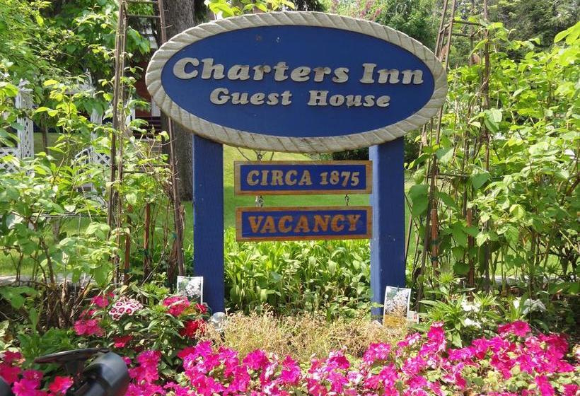 Bed and Breakfast 1875 A Charters Inn