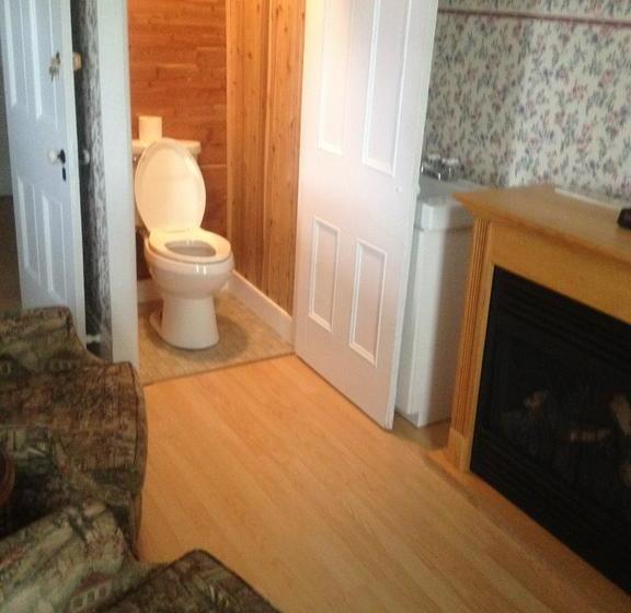 Bed and Breakfast 1875 A Charters Inn | Midland | Ontario | Canada 16