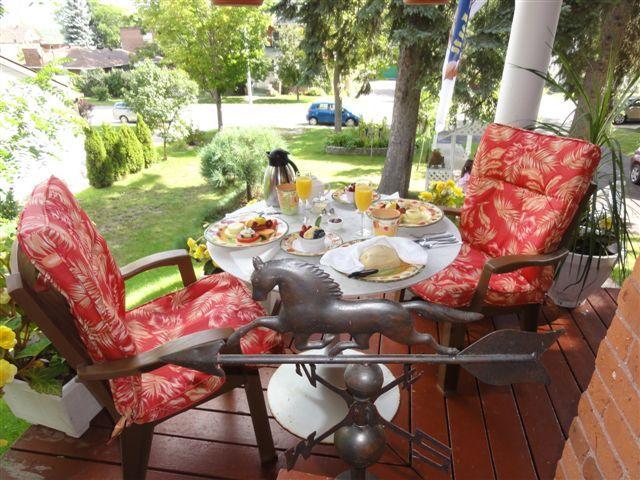Bed and Breakfast 1875 A Charters Inn | Midland | Ontario | Canada 7