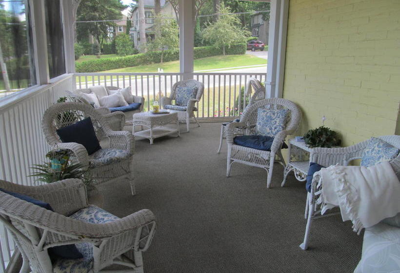 Bed and Breakfast The Victorian Inn | Midland | Ontario | Canada 4