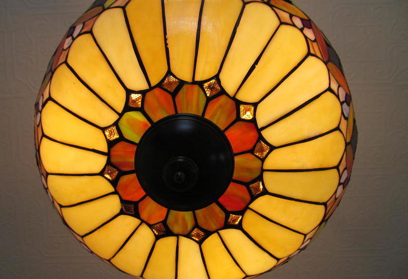 Bed and Breakfast The Victorian Inn | Midland | Ontario | Canada 8