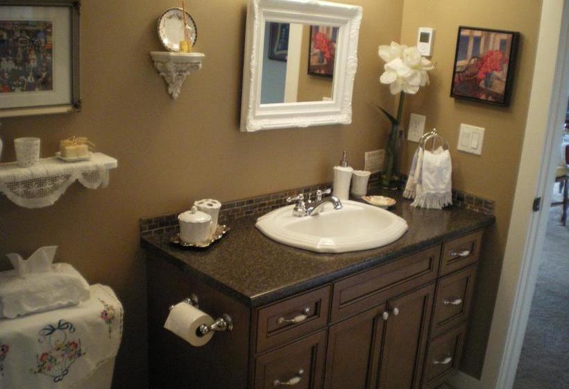 Bed and Breakfast Turtle Mountain Inn | Vernon | British Columbia | Canada 2