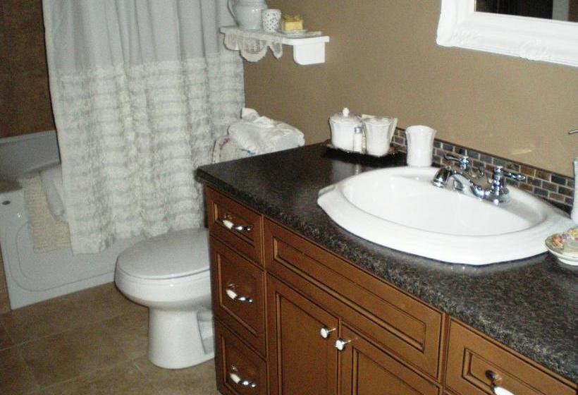 Bed and Breakfast Turtle Mountain Inn | Vernon | British Columbia | Canada 5